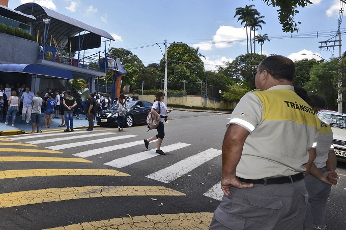 Tr Nsito Mais Seguro Prefeitura Inicia Opera O Volta S Aulas